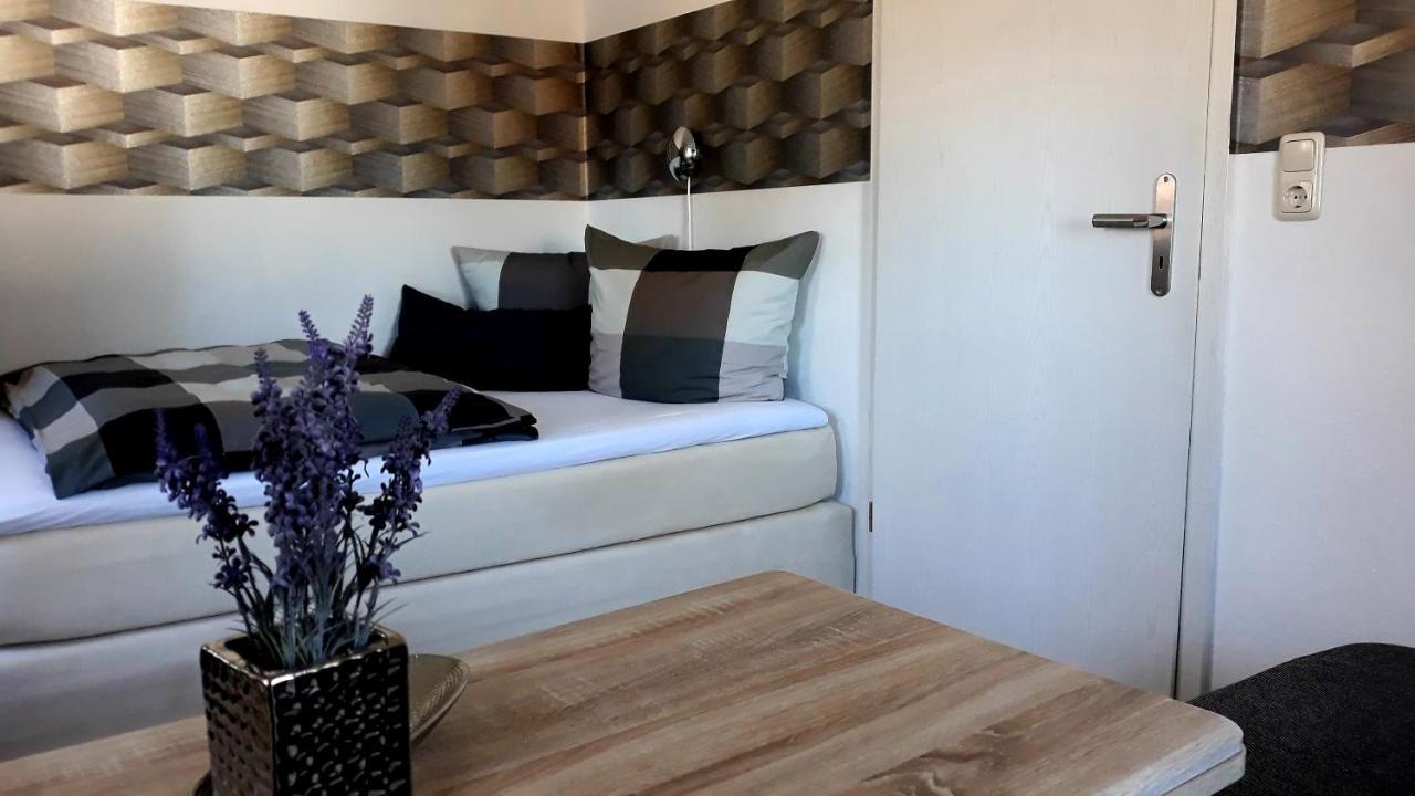 Apartments - Lehmanns Ferienwohnungen كورورت اوبرويسنثا المظهر الخارجي الصورة