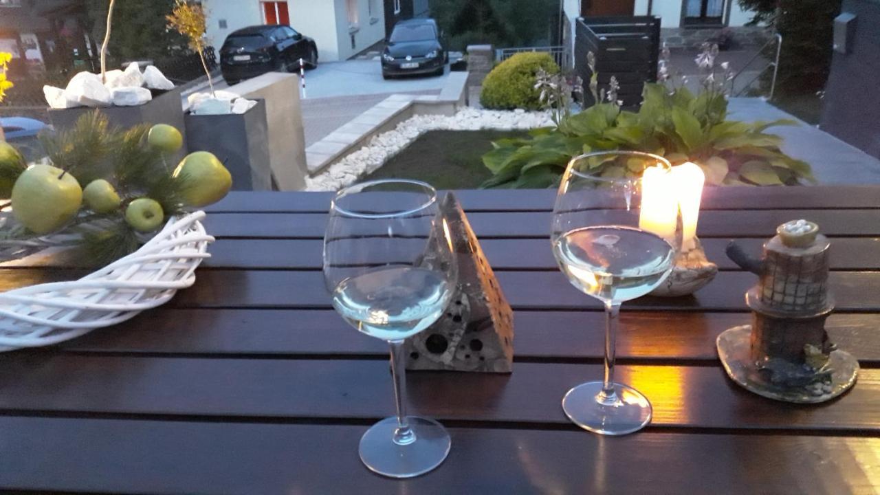 Apartments - Lehmanns Ferienwohnungen كورورت اوبرويسنثا المظهر الخارجي الصورة