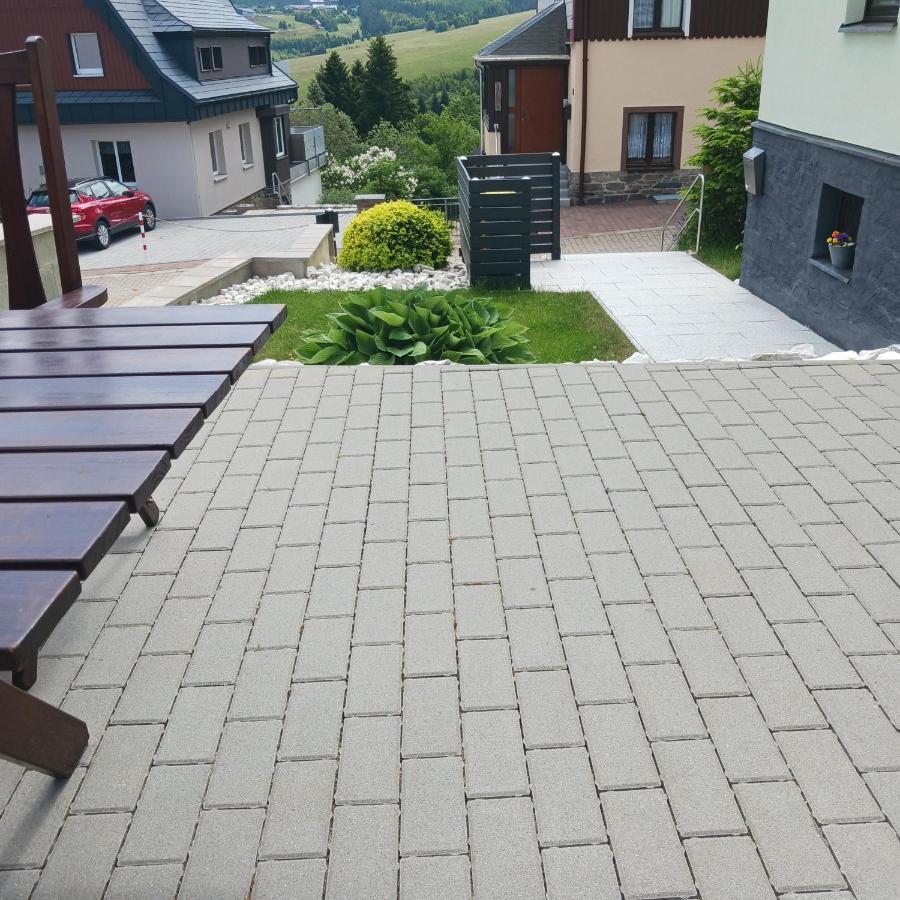Apartments - Lehmanns Ferienwohnungen كورورت اوبرويسنثا المظهر الخارجي الصورة