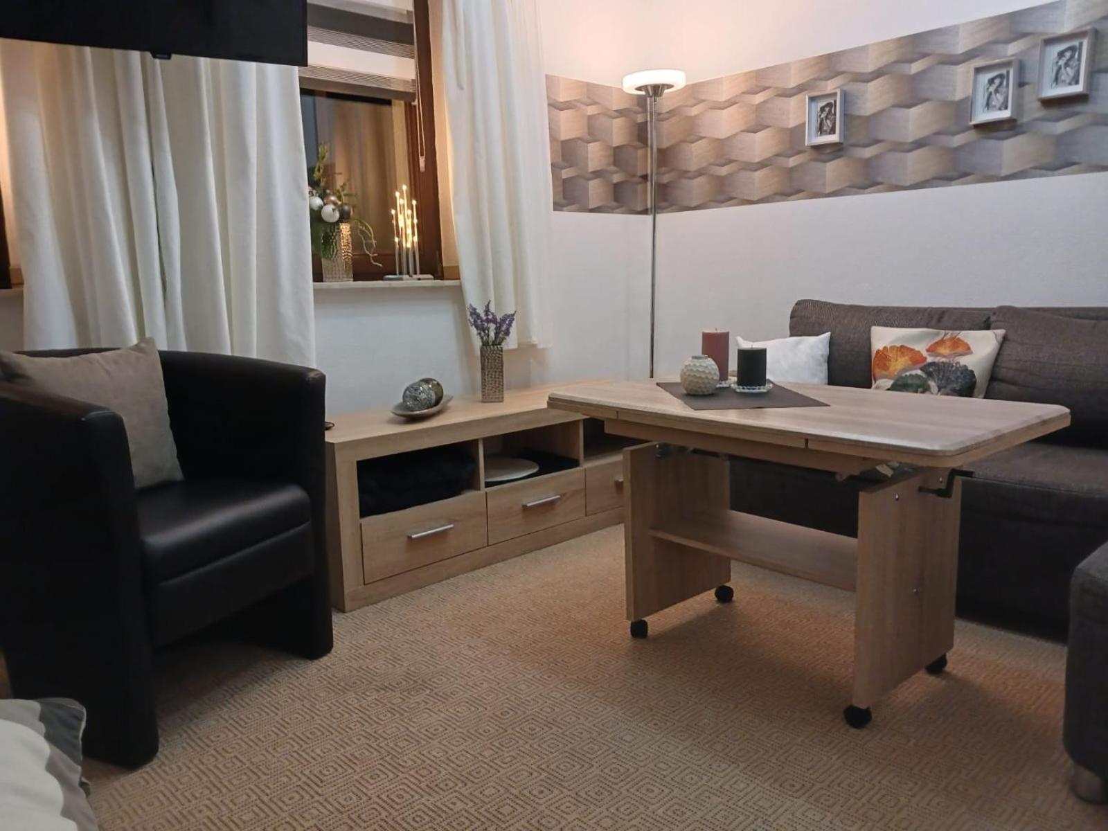 Apartments - Lehmanns Ferienwohnungen كورورت اوبرويسنثا المظهر الخارجي الصورة