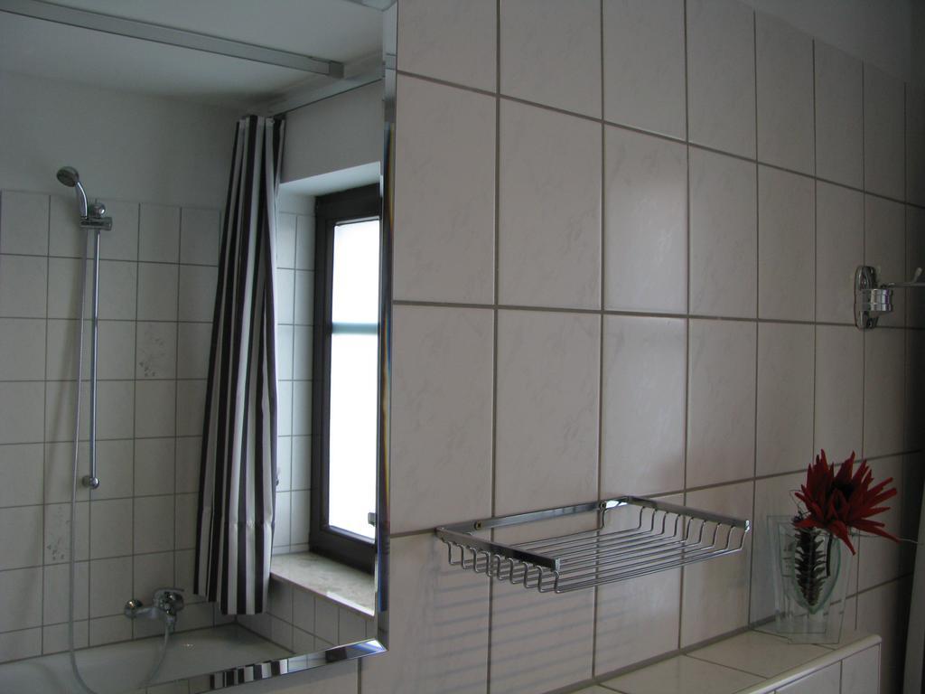 Apartments - Lehmanns Ferienwohnungen كورورت اوبرويسنثا المظهر الخارجي الصورة